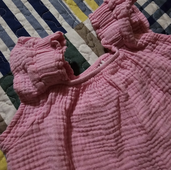 Pink Ruffled Sleeveless Dress - Picture 2 of 4